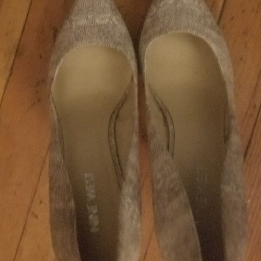 Nine West - Picture 4 of 6